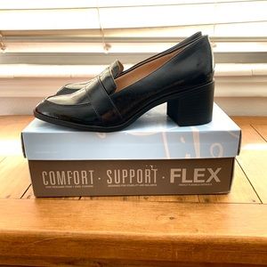 Brand new!! Comfortable black heels